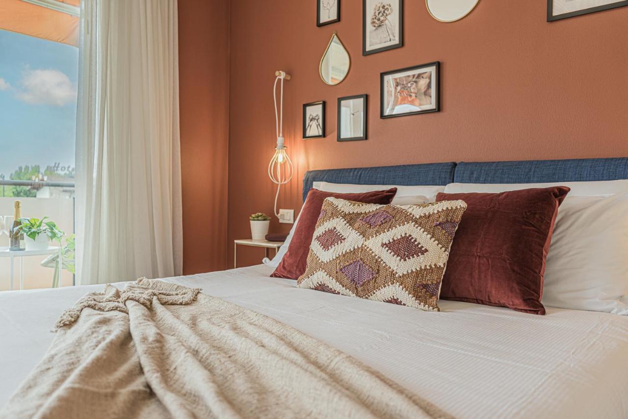 Hygge Family Apartment - One Step Away From The Lake!!! Sirmione Exterior foto
